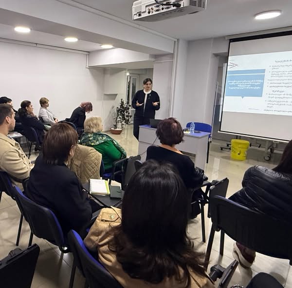 ტრენინგი/შეხვედრა თემაზე: “პროფესიული განათლების მასწავლებლის სტანდარტები & ახალი რეგულაციები”