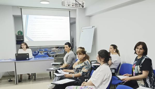 მოკლევადიანი გადამზადების პროგრამა ,,ბავშვთა უფლებების დაცვის უზრუნველყოფა ადრეული აღზრდისა და განათლების დაწესებულებებში"